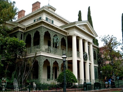 haunted_mansion_exterior